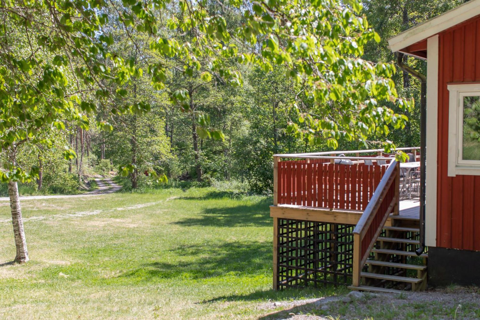 Bergs Gard & Hallsvikens Gard Västerljung Екстериор снимка
