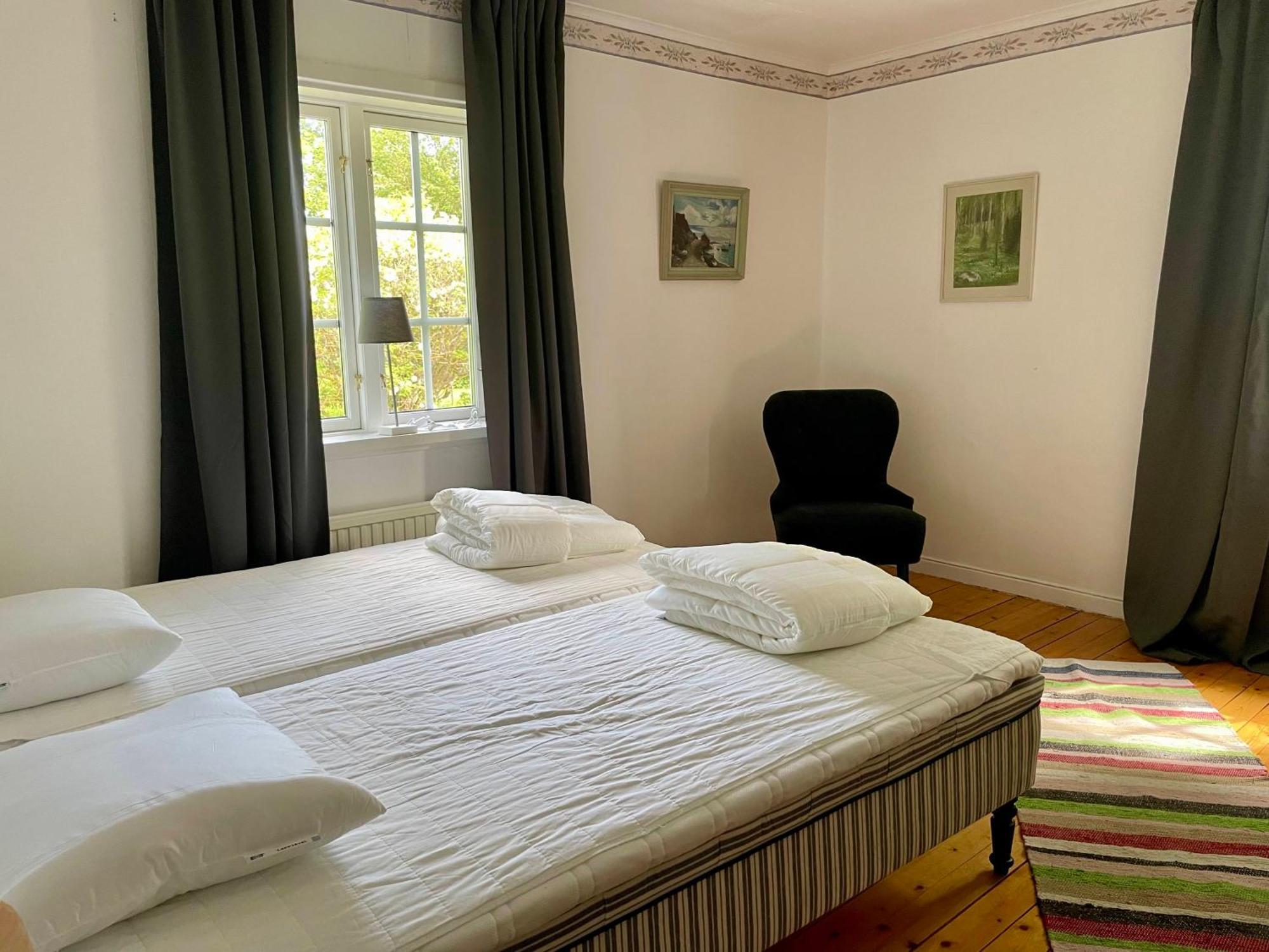 Bergs Gard & Hallsvikens Gard Västerljung Екстериор снимка